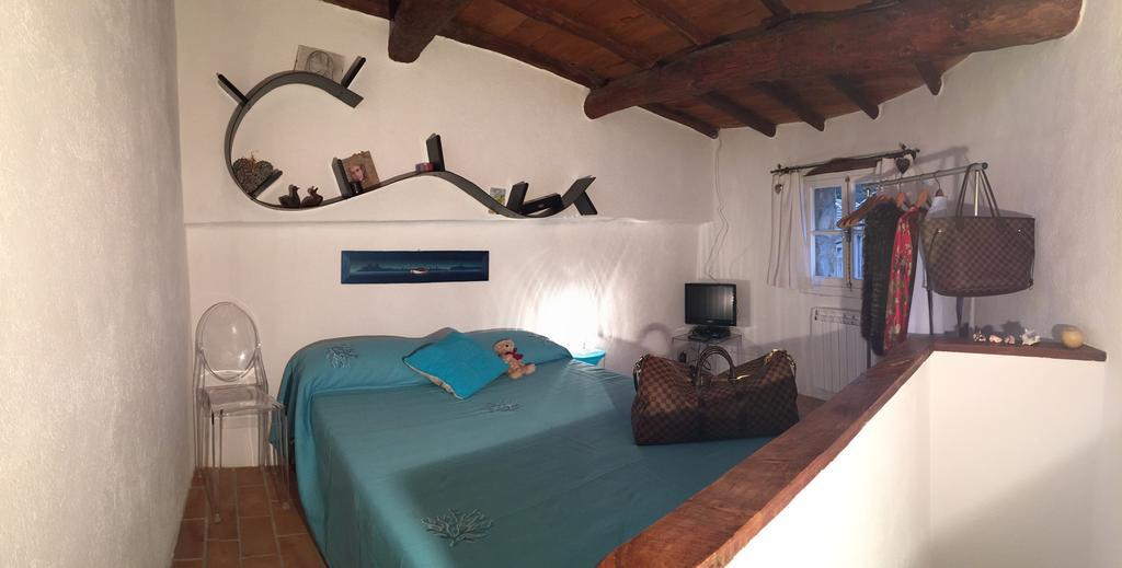 Casa Aza Appartamento Roccabruna Camera foto